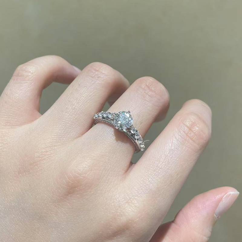 单头Women's RingS925银镀白金定制选款主石Moissanite1.0ct/副石高碳钻